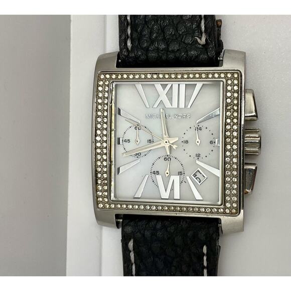 Michael Kors MK5674 Uptown Glam Gia Chronograph Leather Watch Diamond Accent - Picture 1 of 7